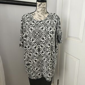 Lularoe top